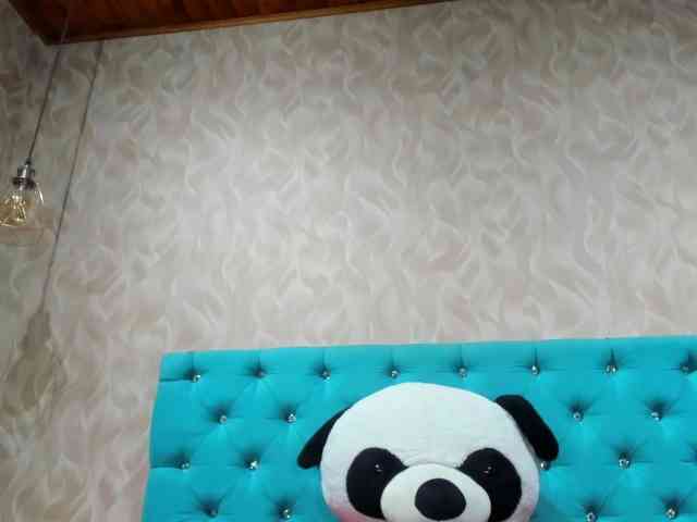 MadelineDollx webcam