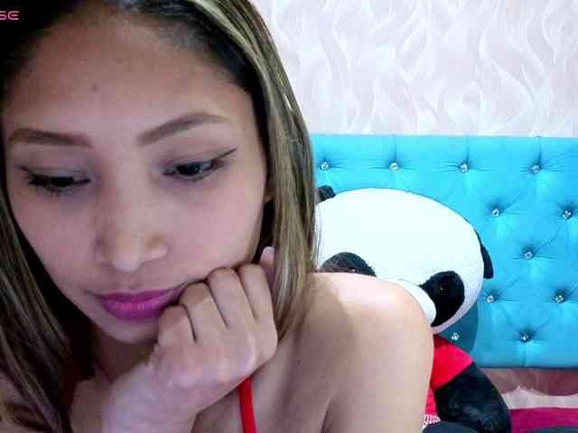 MadelineDollx webcam