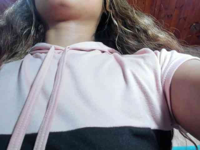 MadelineDollx webcam