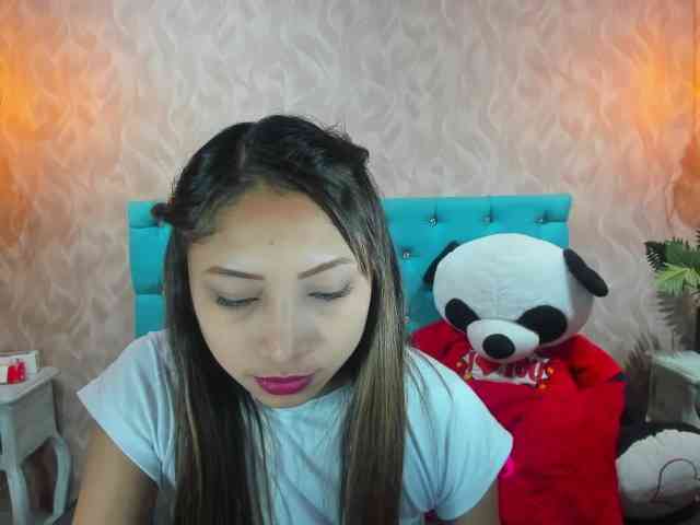 MadelineDollx webcam