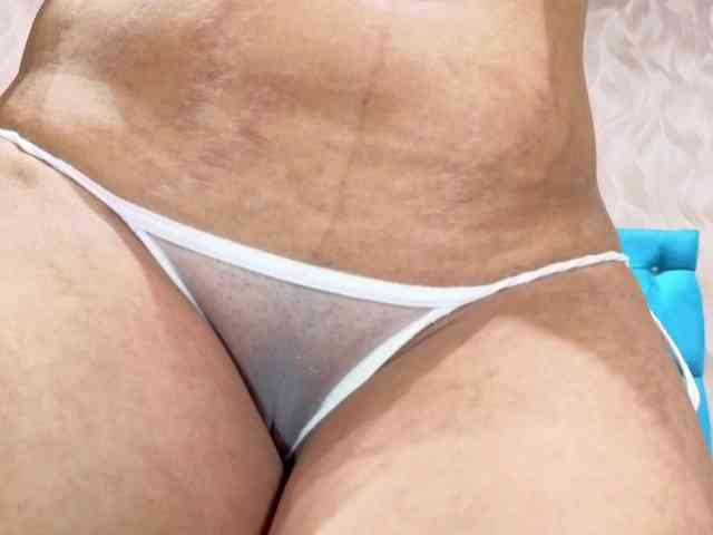 MadelineDollx webcam