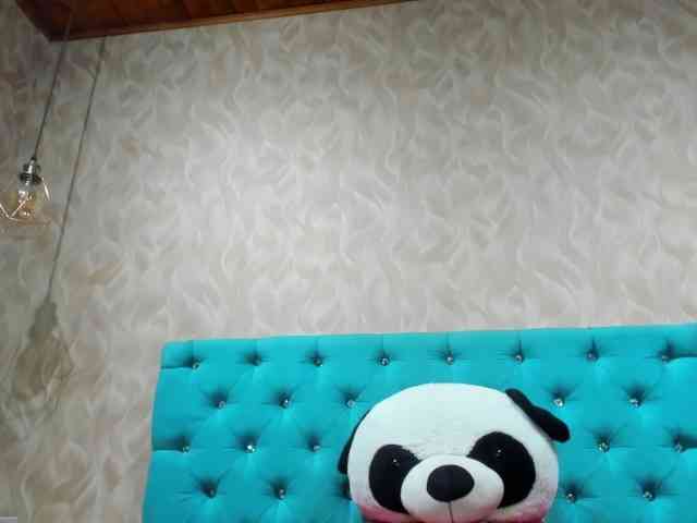 MadelineDollx webcam