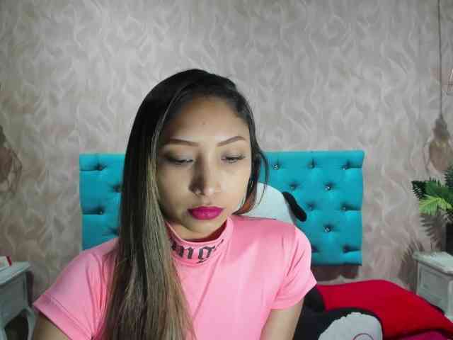 MadelineDollx webcam