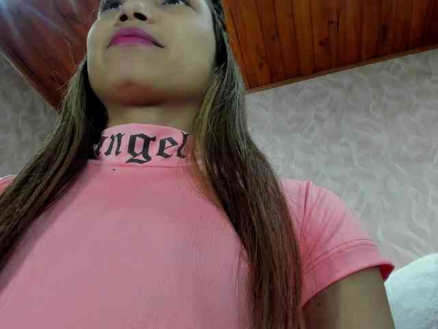 MadelineDollx webcam