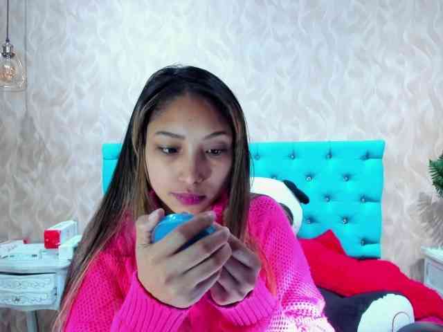 MadelineDollx webcam