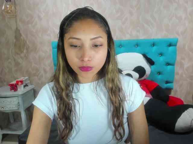 MadelineDollx webcam