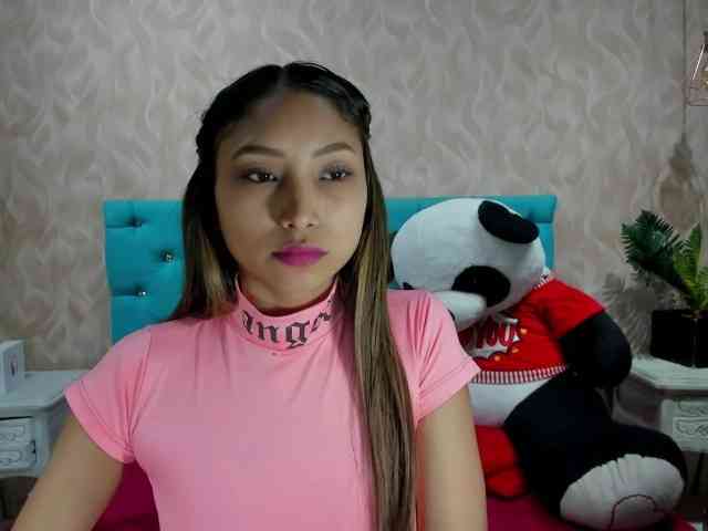 MadelineDollx webcam