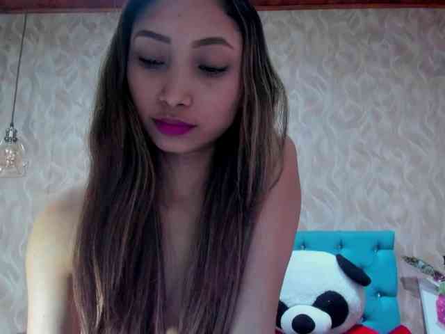 MadelineDollx webcam