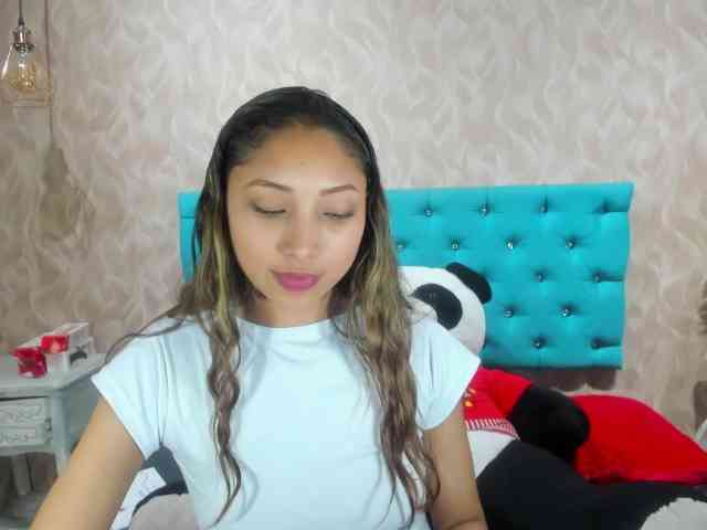 MadelineDollx webcam