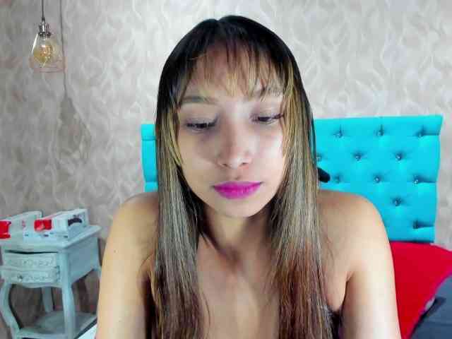 MadelineDollx webcam