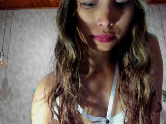 MadelineDollx webcam