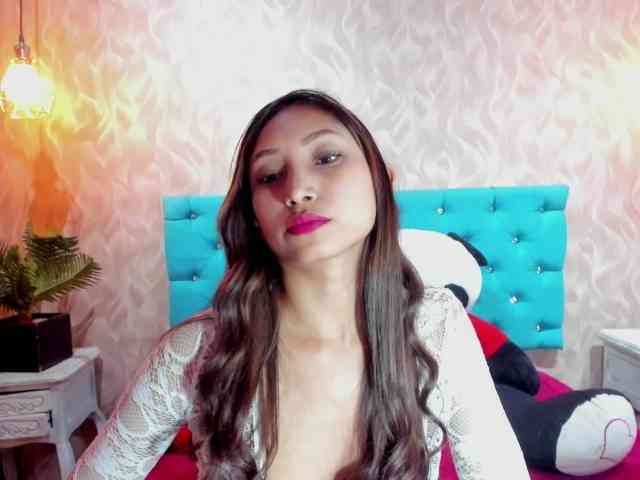 MadelineDollx webcam