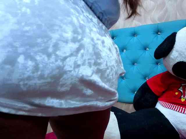 MadelineDollx webcam