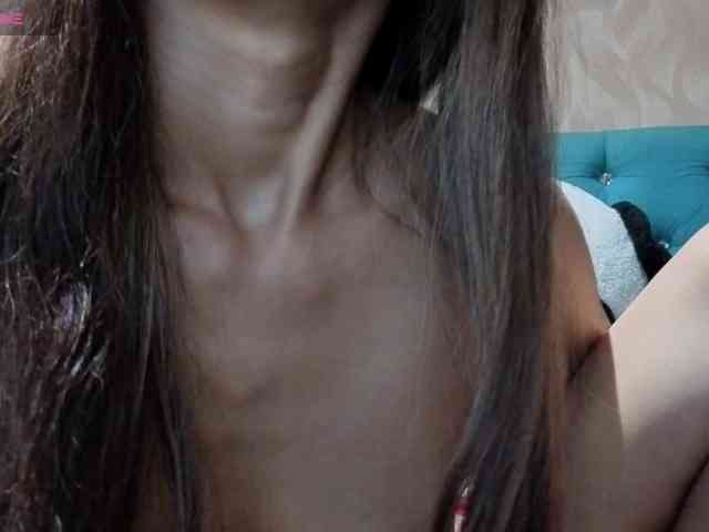 MadelineDollx webcam