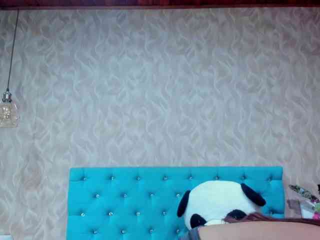 MadelineDollx webcam