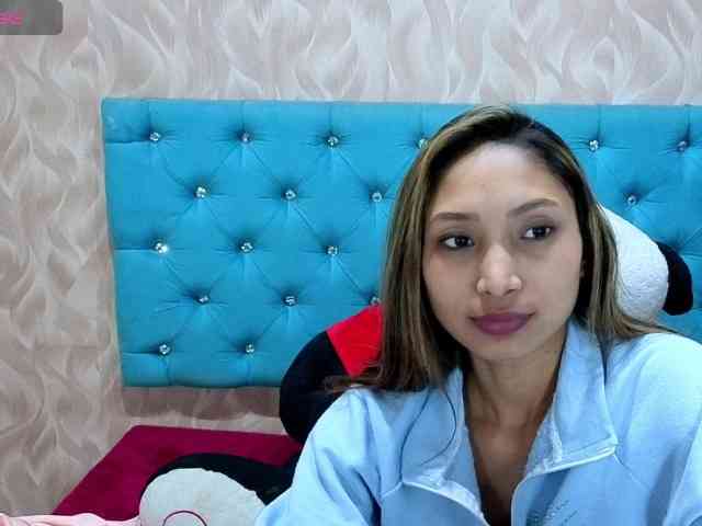 MadelineDollx webcam