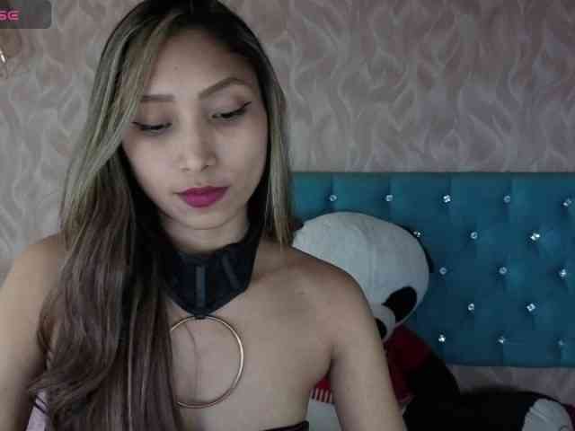 MadelineDollx webcam