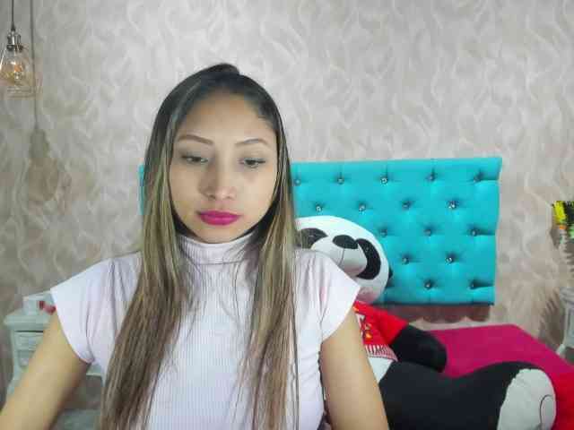 MadelineDollx webcam