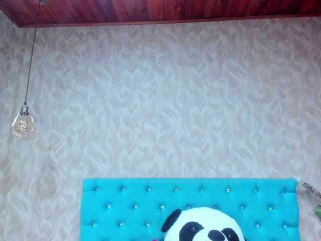 MadelineDollx webcam