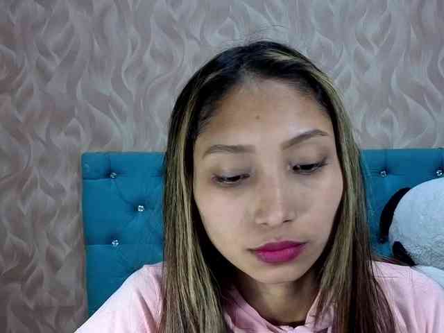 MadelineDollx webcam