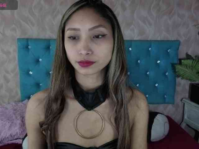 MadelineDollx webcam