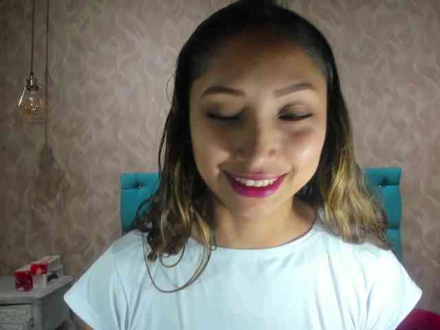 MadelineDollx webcam