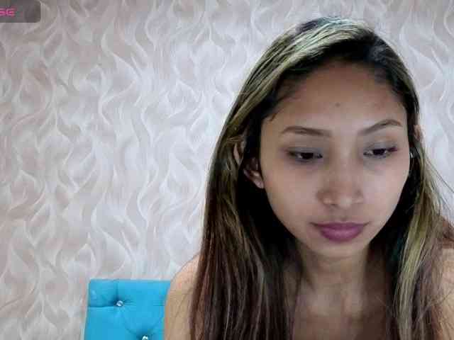 MadelineDollx webcam