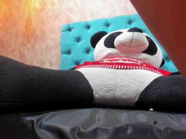 MadelineDollx webcam