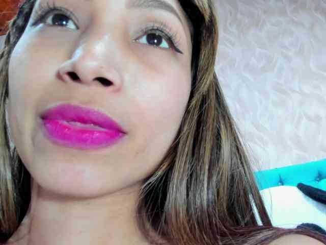 MadelineDollx webcam