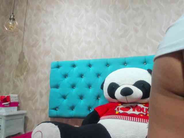 MadelineDollx webcam