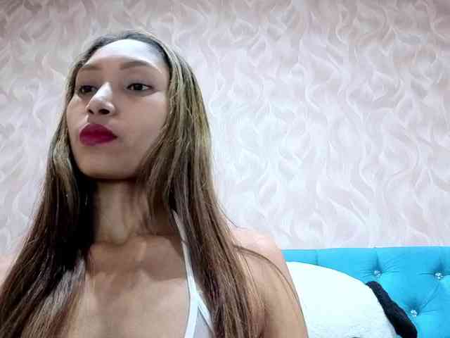 MadelineDollx webcam