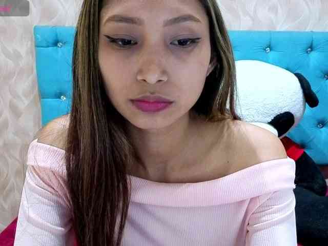 MadelineDollx webcam