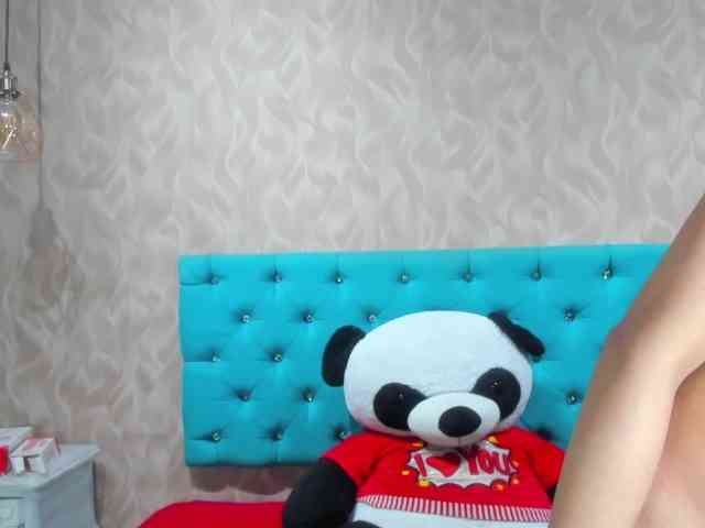 MadelineDollx webcam