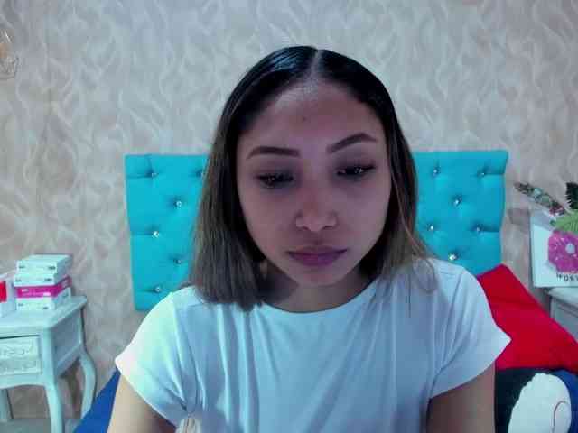 MadelineDollx webcam