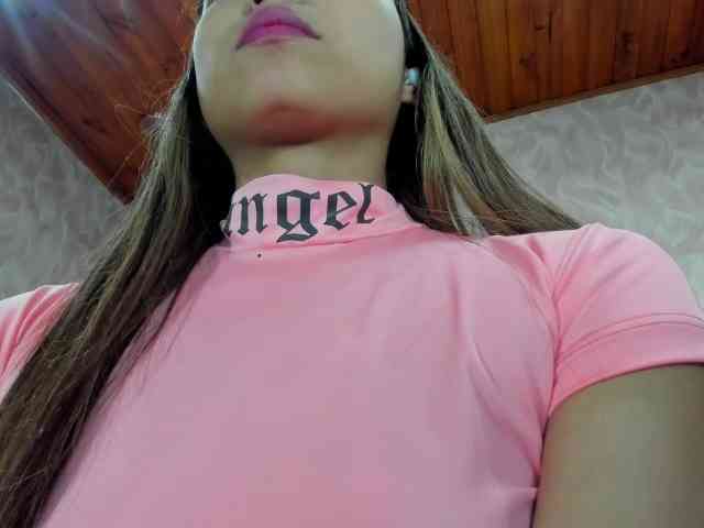 MadelineDollx webcam