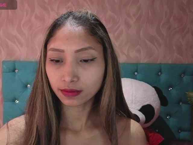 MadelineDollx webcam