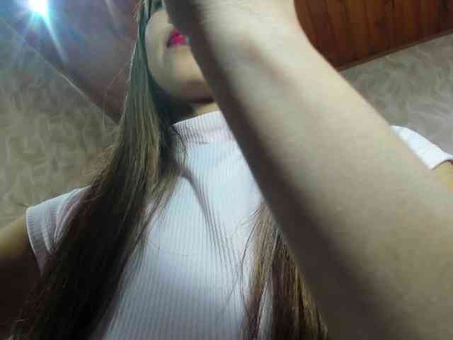 MadelineDollx webcam