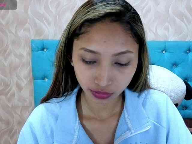MadelineDollx webcam