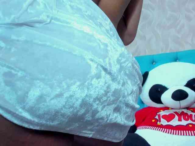 MadelineDollx webcam