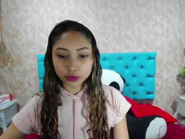 MadelineDollx webcam