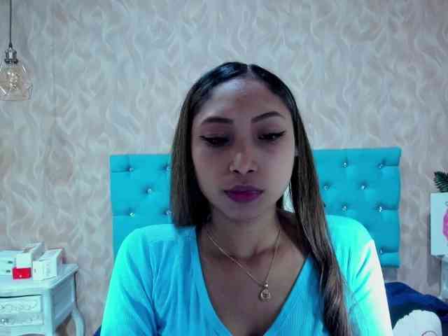 MadelineDollx webcam