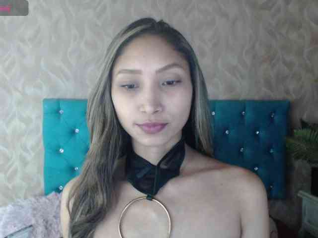 MadelineDollx webcam