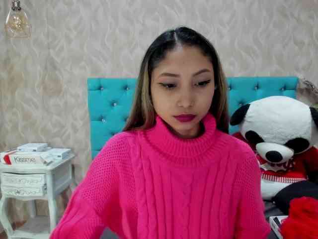 MadelineDollx webcam