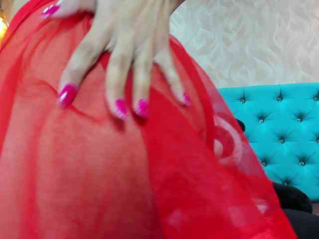 MadelineDollx webcam