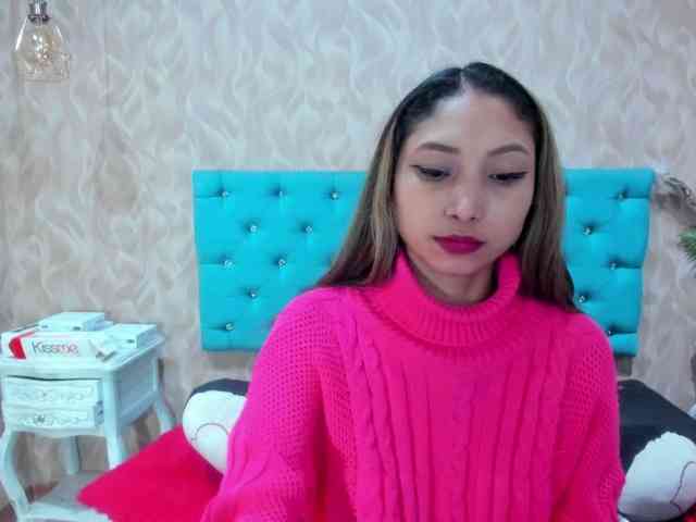 MadelineDollx webcam