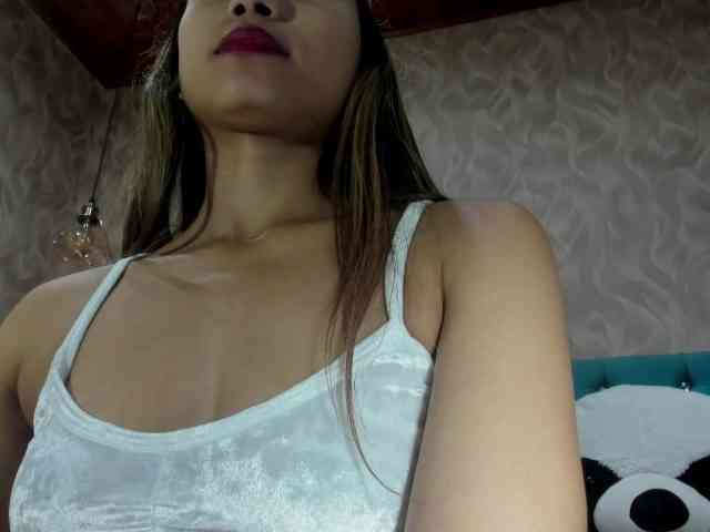 MadelineDollx webcam