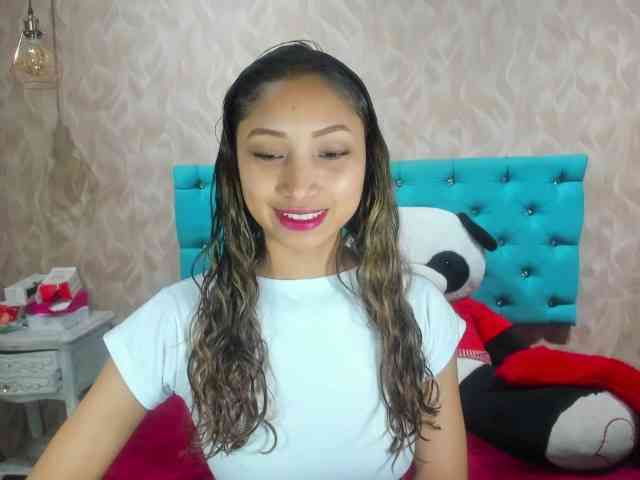 MadelineDollx webcam