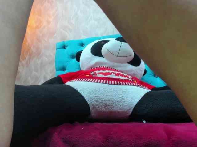 MadelineDollx webcam