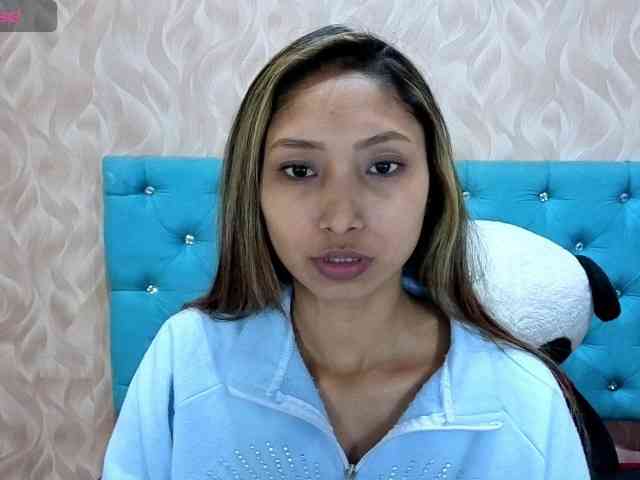 MadelineDollx webcam