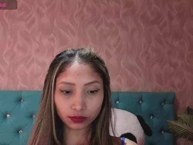 MadelineDollx webcam